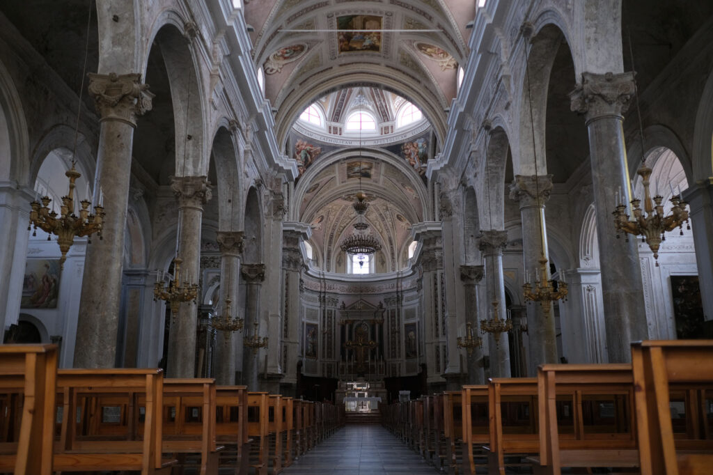 Duomo San Nicola di Bari - Navata centrale