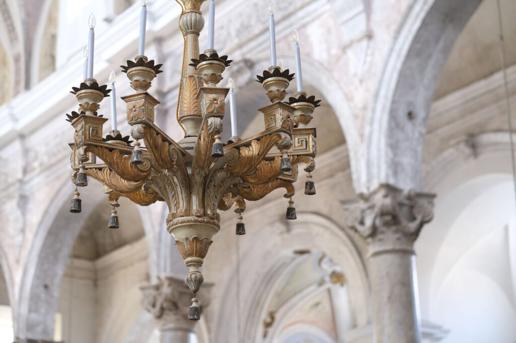 Duomo San Nicola di Bari - Lampadario